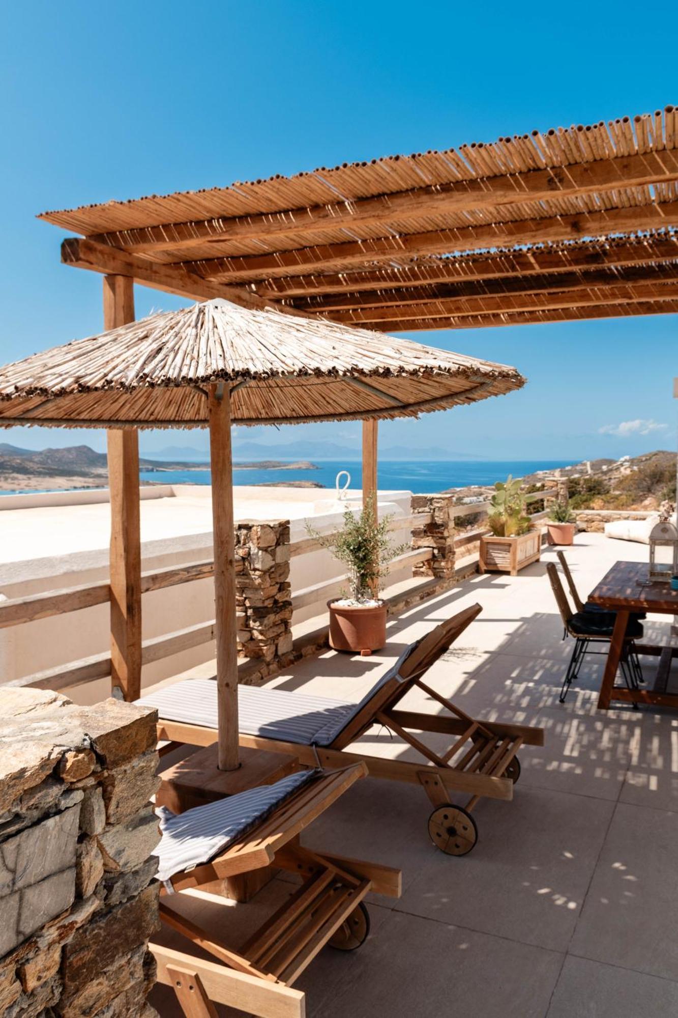 Deja Blue 2 Agios Georgios (Antiparos)